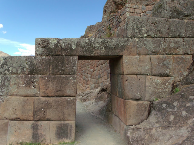 Amaru punku en Pisaq