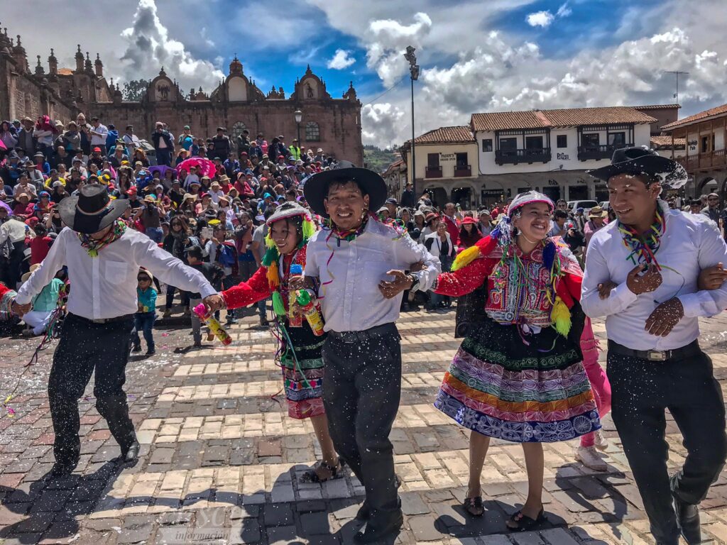 Fiesta de carnavales de Cusco