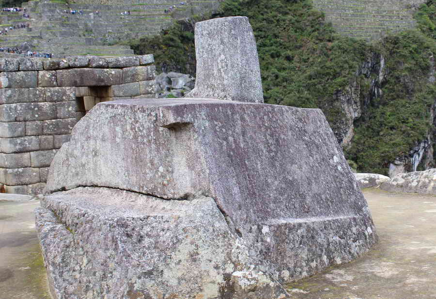 Intiwatana o reloj solar Machupicchu - PERU
