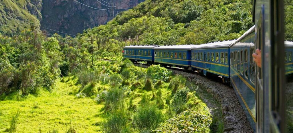 Tren de Ollantaytambo a Machupicchu
